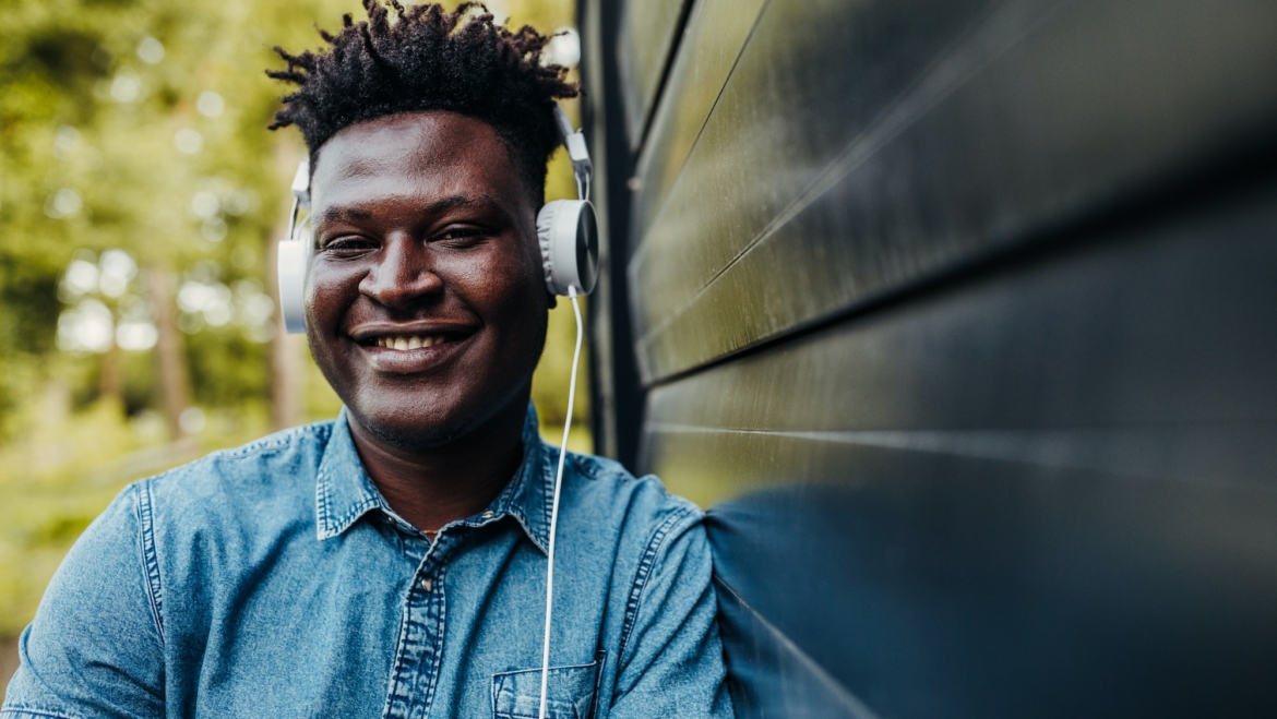 Catch the Rhythm of Hot Club Nights